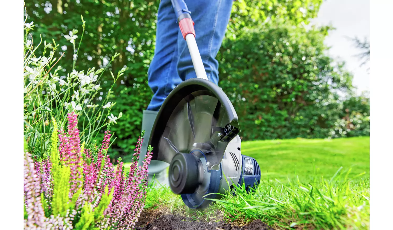 Spear & Jackson CLMF2434A 24V 34cm Cordless Lawn Mower & CLGT2425H 25cm Grass Trimmer with 2 x 4Ah Batteries & Charger - Image 14
